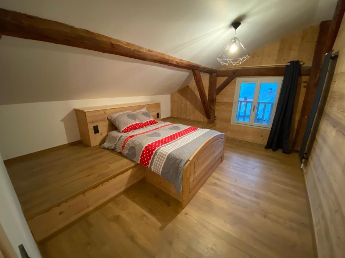 Appartement 75M2 Duplex Au Coeur Du Village De Queige Eksteriør bilde
